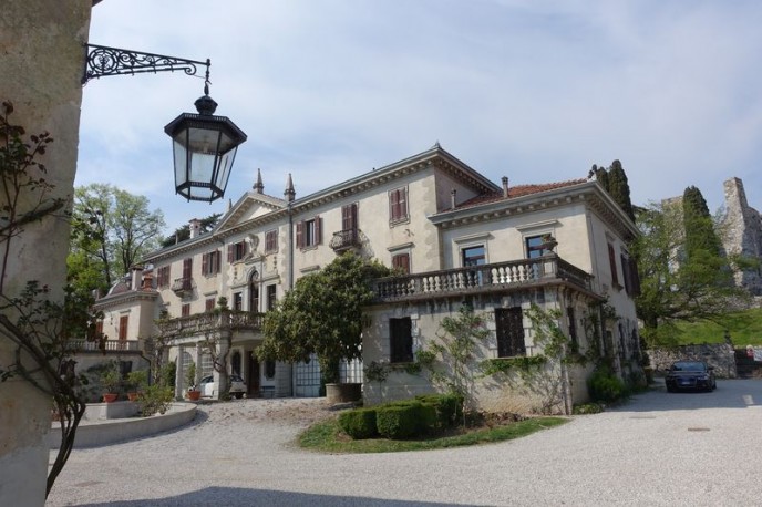 Villa Pirzio - Biroli a Brazzacco superiore