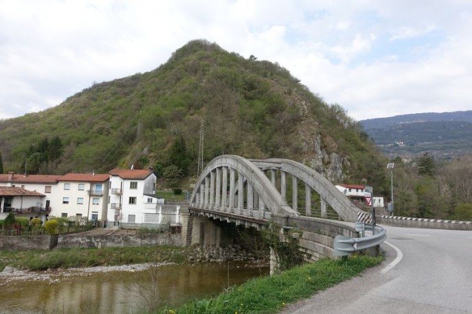 Il ponte sull'Arzino a Flagogna